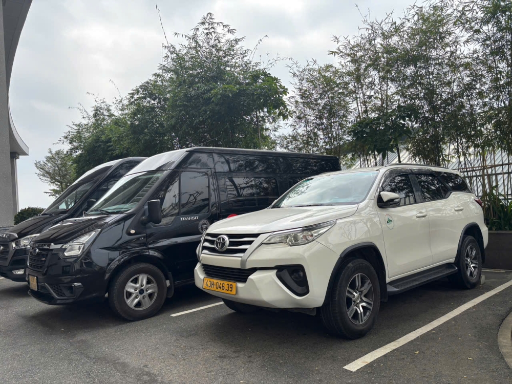 Thuê Xe Limousine 10 chỗ tại Đà Nẵng